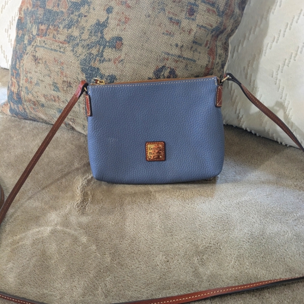 Dooney & Bourke crossbody bag